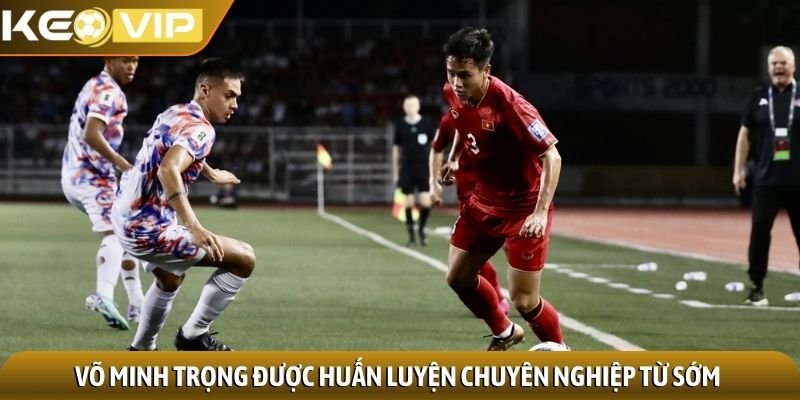 Võ Minh Trọng - Hậu vệ cánh trái triển vọng của bóng đá Việt 1 Võ Minh Trọng được huấn luyện chuyên nghiệp từ sớm